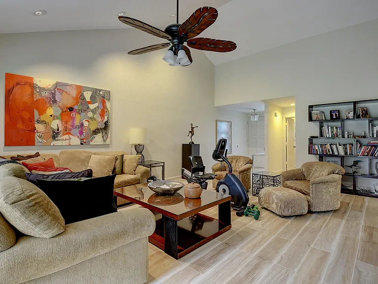 19550 Sawgrass Dr #2102 — Photo 8