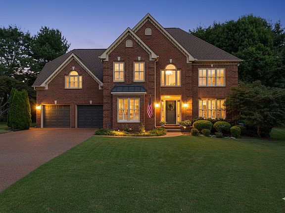 2nd image of 213 Jaclyn Ct