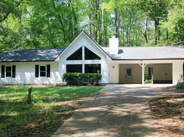895 Waterview Dr, Lagrange, GA 30240