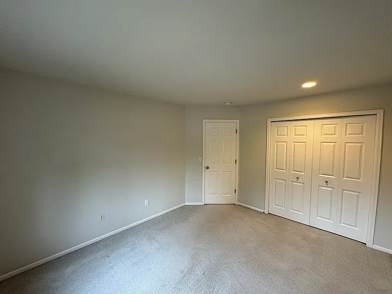 19416 NE 43rd Pl — Photo 12