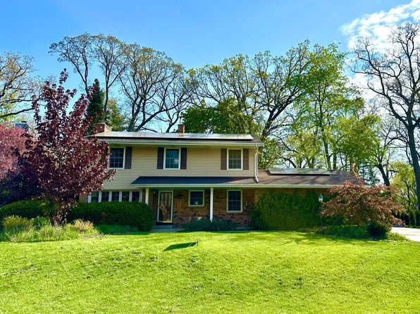 8715 108th AVENUE, Pleasant Prairie, WI 53158