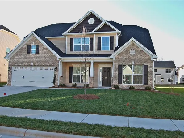 5785 Highland Grove Dr, Summerfield, NC 27358