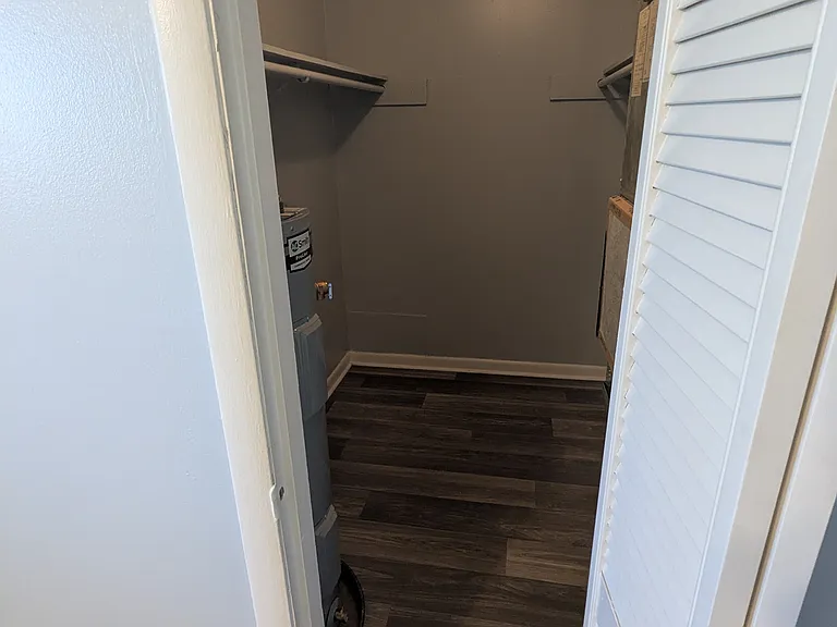 East Lake Apartments — Photo 17