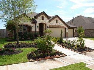 2204 Meadow Wind Dr, Pearland, TX 77089