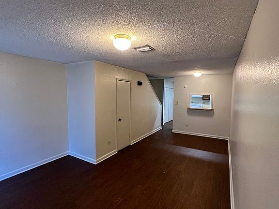 2nd image of 308 Loire Ave #B