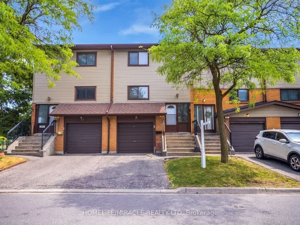 25 Carleton Pl, Brampton, ON L6T 3Z4
