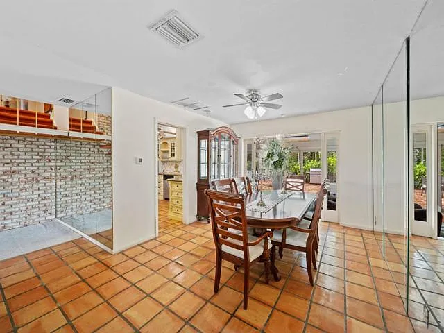 4620 NE 25th Ave — Photo 12