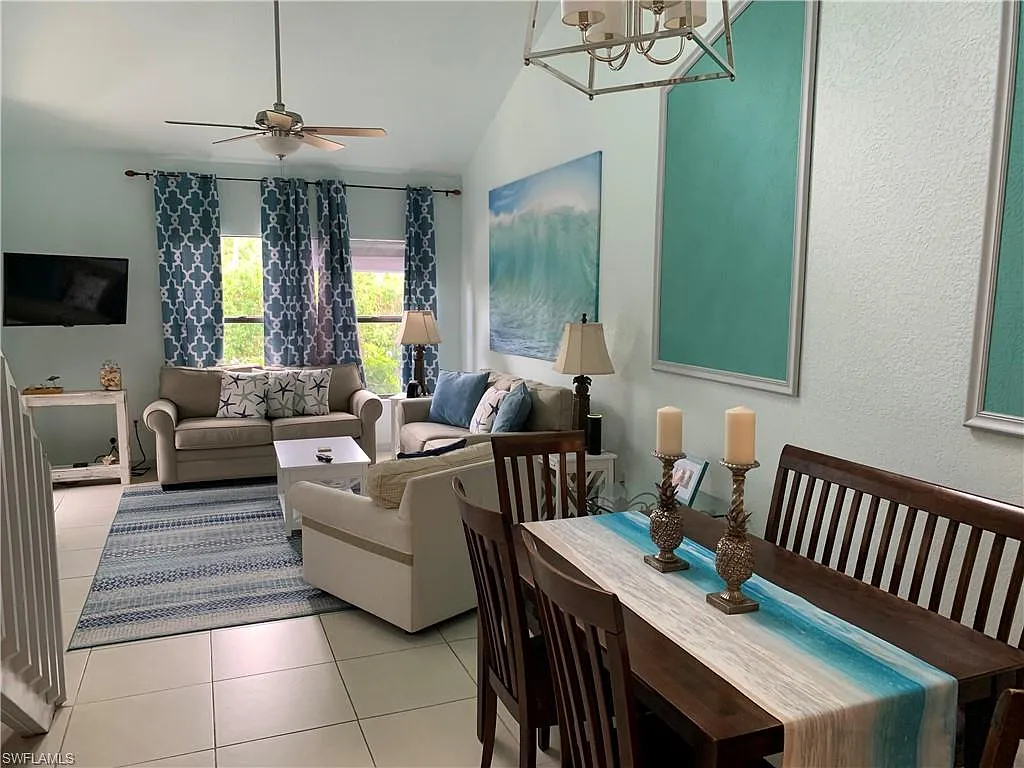 2 bed, 2.5 bath, 1360 sqft, $2,400 — Photo 3