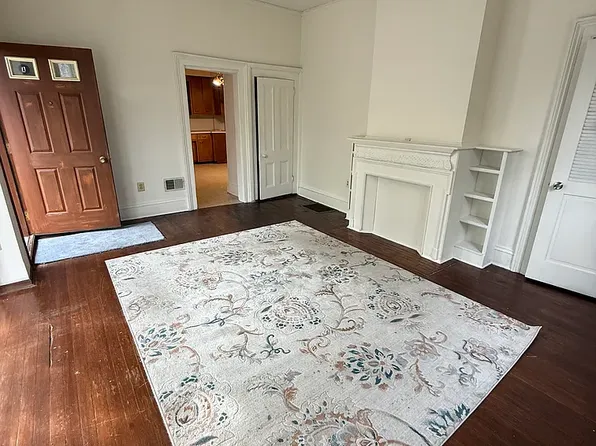 (undisclosed Address), Dunellen, NJ 08812