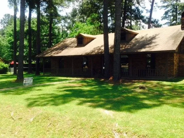 1014 Windy Dr, Pineville, LA 71360