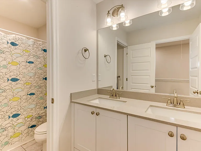 1055 Linsmore Ave — Photo 28