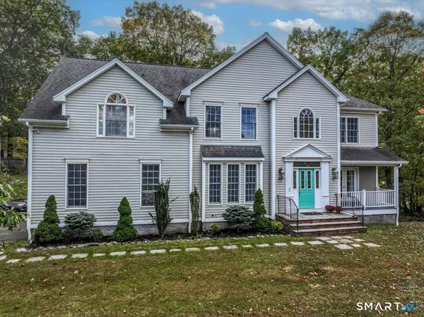 6 Horizon Court, Monroe, CT 06468