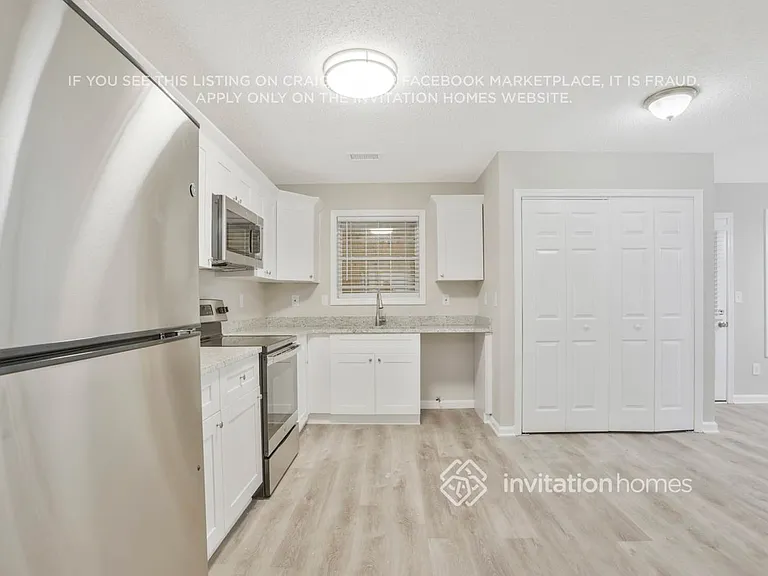 3785 Cypress Pointe Dr — Photo 8