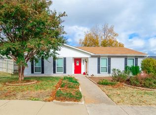 5024 Watkins Cir, The Colony, TX 75056