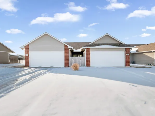 5454/5456 Colburn Ct E, Wichita, KS 67220