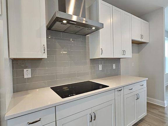 4th image of 1202 Coach Station Aly #201