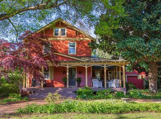 687 Chesapeake Dr, White Stone, VA 22578