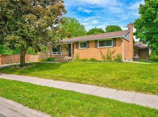 1215 Franklin Dr, Peterborough, ON K9H6Z1