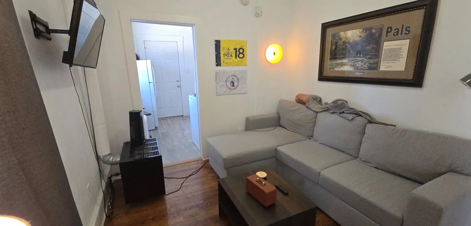 Studio, $1,150 — Photo 2