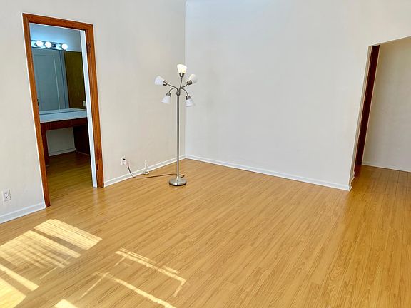 5th image of 611 S Cloverdale Ave #410