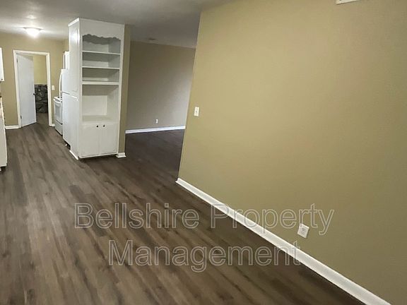 5th image of 3219 Healy Dr