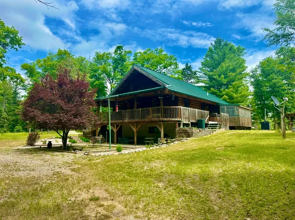 1821 Dennis Trl, Grayling, MI 49738