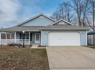 832 S Lantern Ln, Ellettsville, IN 47429
