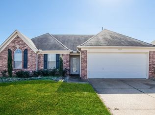 6967 Naples Dr, Cordova, TN 38018