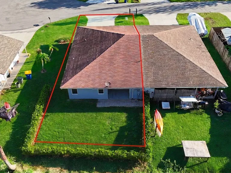 4488 SE Salvatori Rd — Photo 3