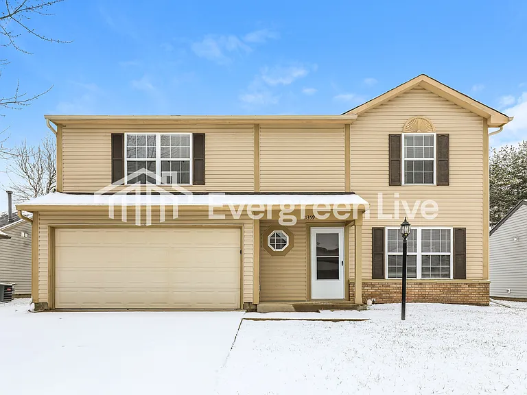 11359 Shady Hollow Ln — Photo 1