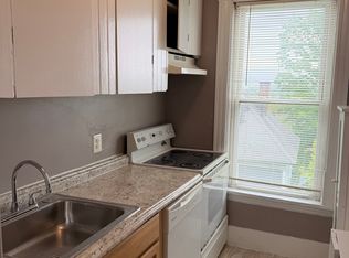 15 Forbes St APT 2, Worcester, MA 01605