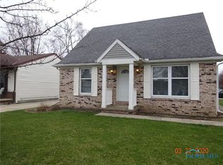 133 N Fargo St, Oregon, OH 43616