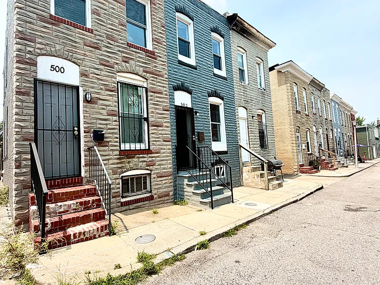 500 N Port St — Photo 20