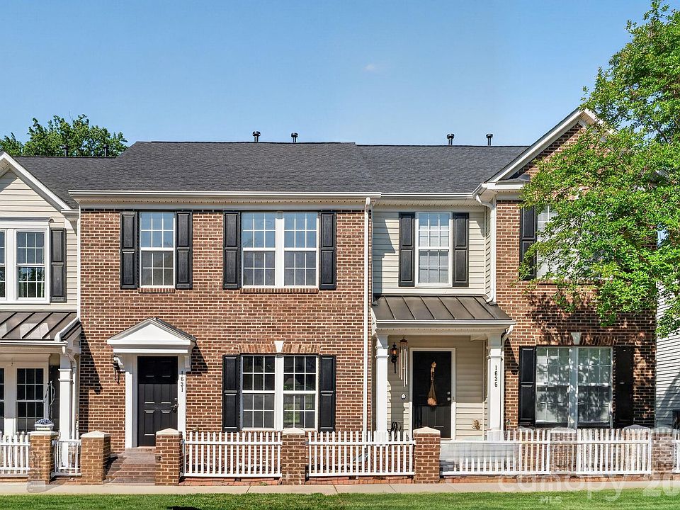 1st image of 1631 Chamberside Dr