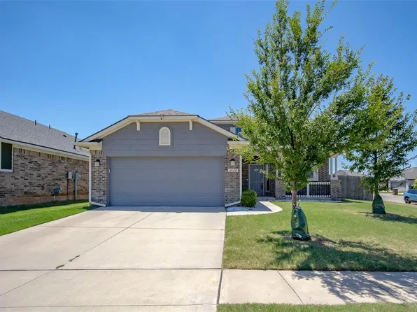 3028 Montane Dr, Norman, OK 73069