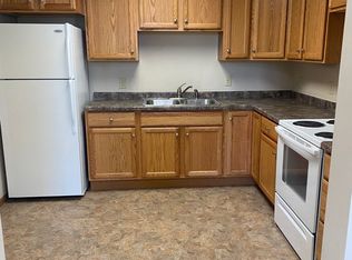 151 1/2 W Bridge St #4, Owatonna, MN 55060