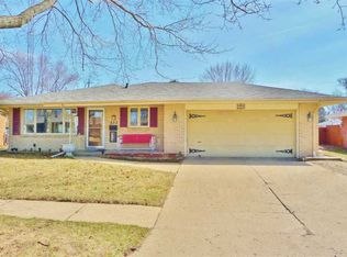 232 Lynne Ln, Belvidere, IL 61008