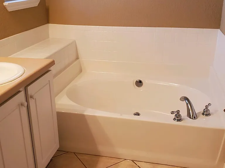 6429 Garden Dr — Photo 4