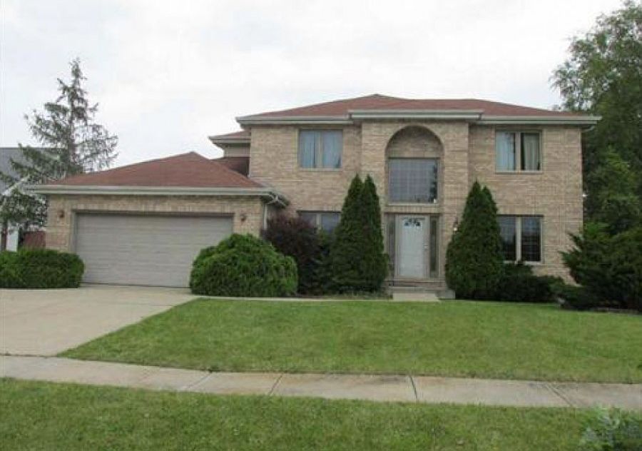 1st image of 23101 Eastbrook Dr