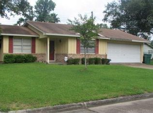4507 Glenhurst St, Orange, TX 77632