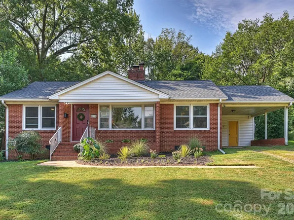 2816 Shamrock Dr, Charlotte, NC 28205