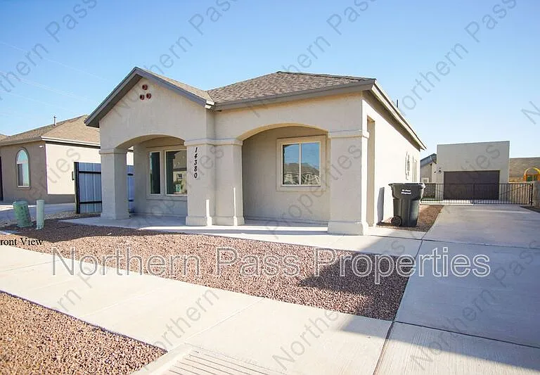 14380 Tobe Davis — Photo 1