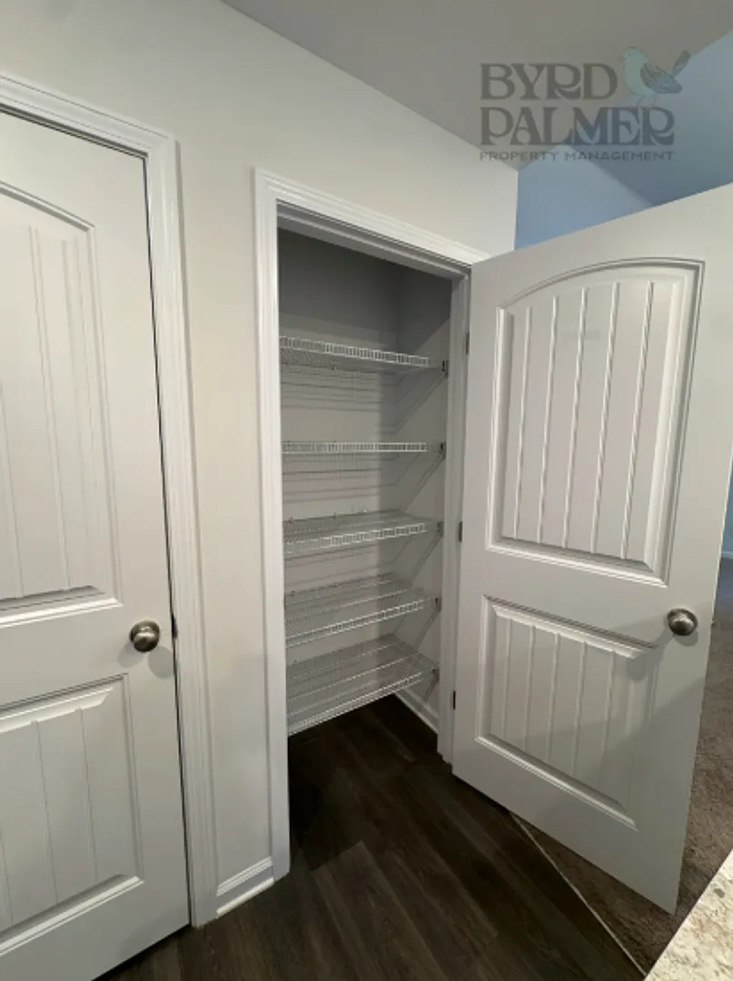 Move in Ready! Easy & Quick move-in process — Photo 3