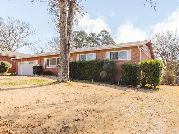 3rd image of 6909 Briarwood Dr
