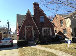 421 McKinley Ave, Grosse Pointe Farms, MI 48236