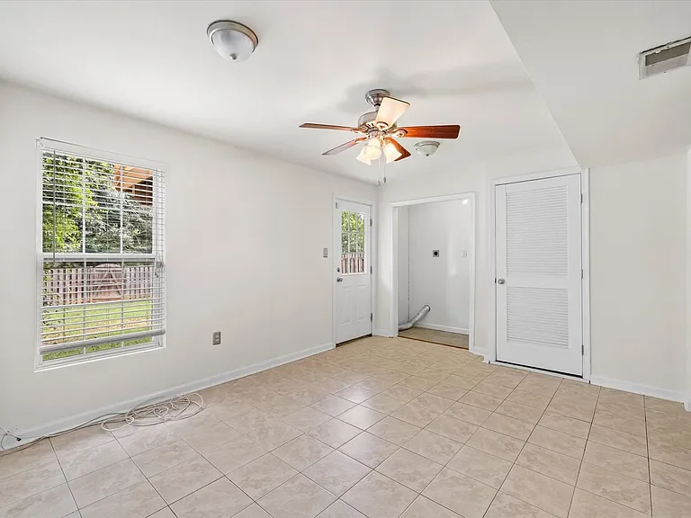 4701 Colonnade Way — Photo 29