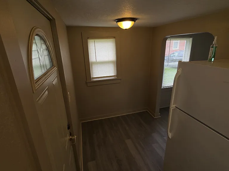 108 S Sturgeon St — Photo 7