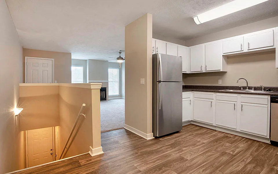 Ridgeland Place Apartment Homes — Photo 4