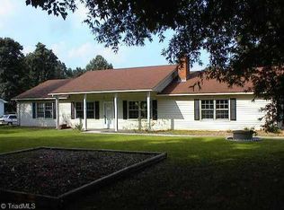 365 Macy Grove Rd, Kernersville, NC 27284