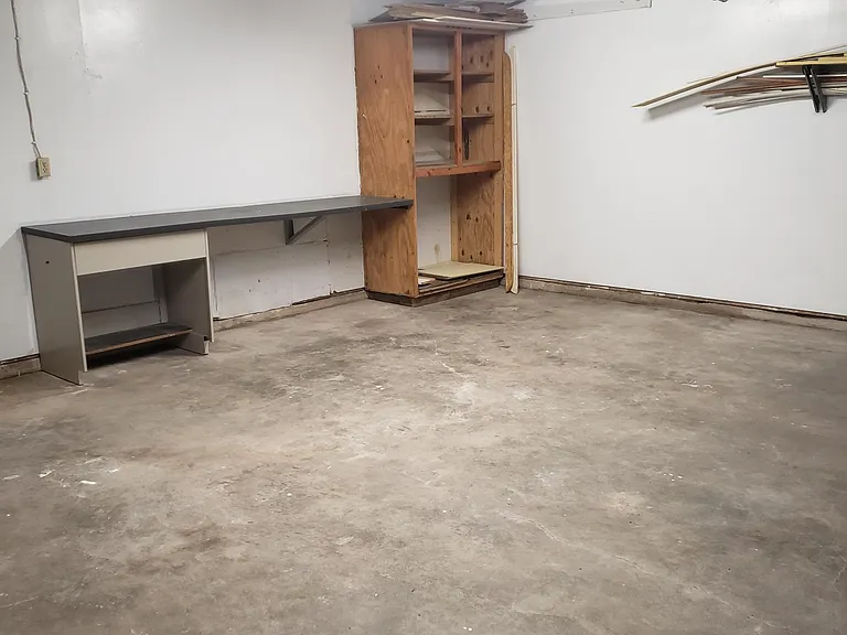 1003 Stadium Dr — Photo 14